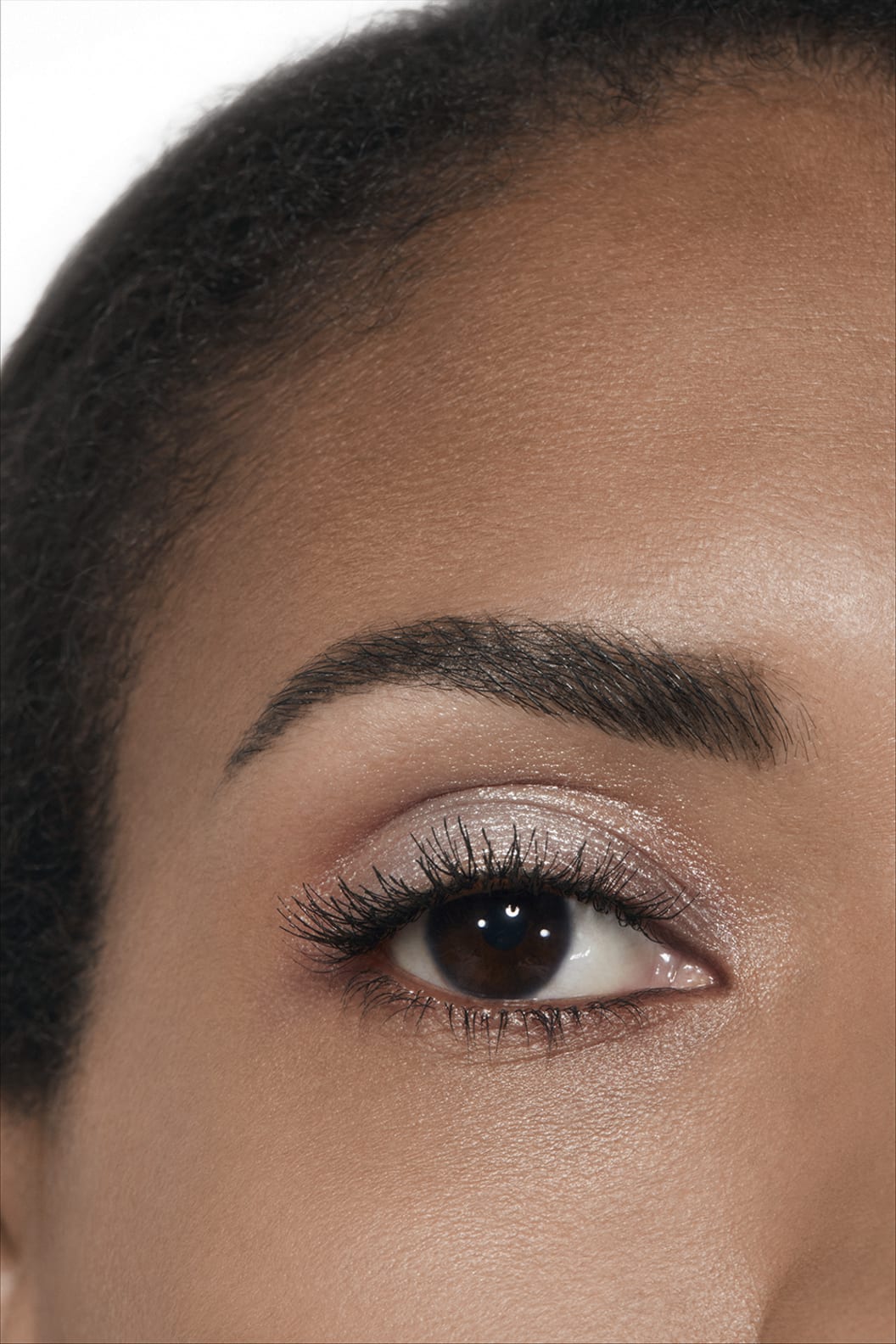 Phấn Mắt CHANEL Ombre Essentielle #220 Blanc Perle - Kallos Vietnam