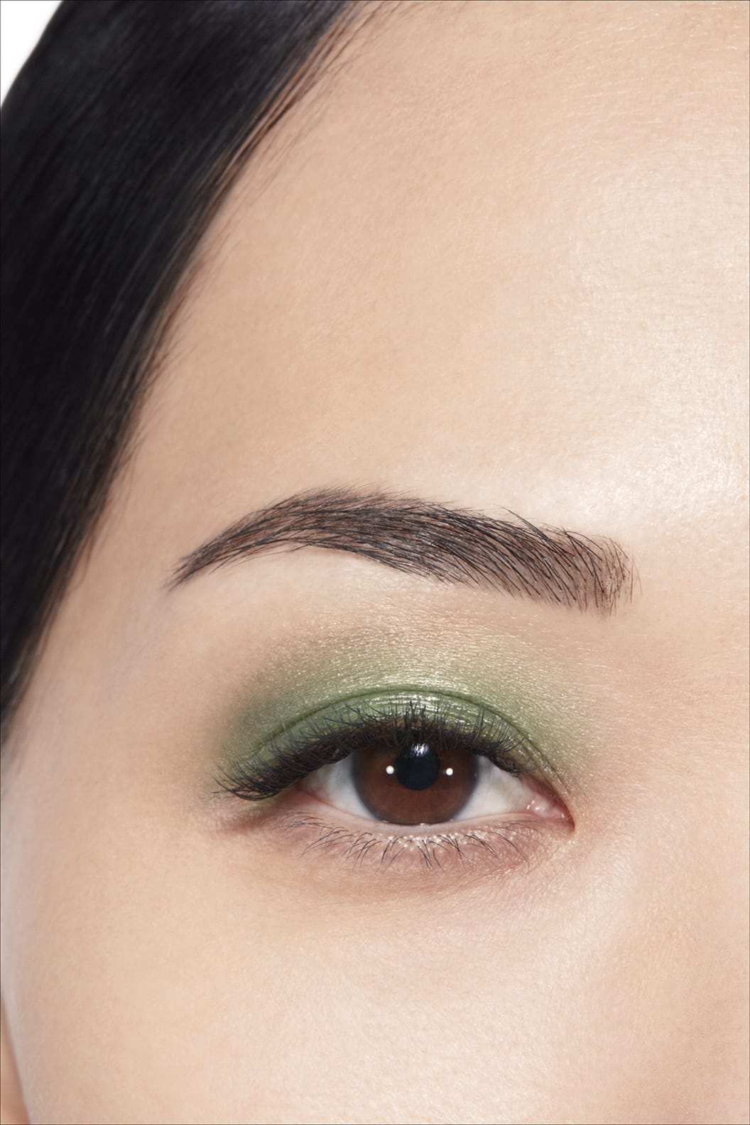 Phấn Mắt CHANEL Ombre Essentielle #222 Jade Facetté - Golden Bluish Green - Kallos Vietnam
