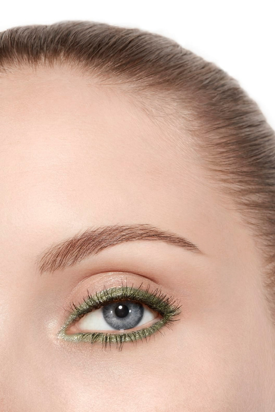 Phấn Mắt CHANEL Ombre Essentielle #222 Jade Facetté - Golden Bluish Green