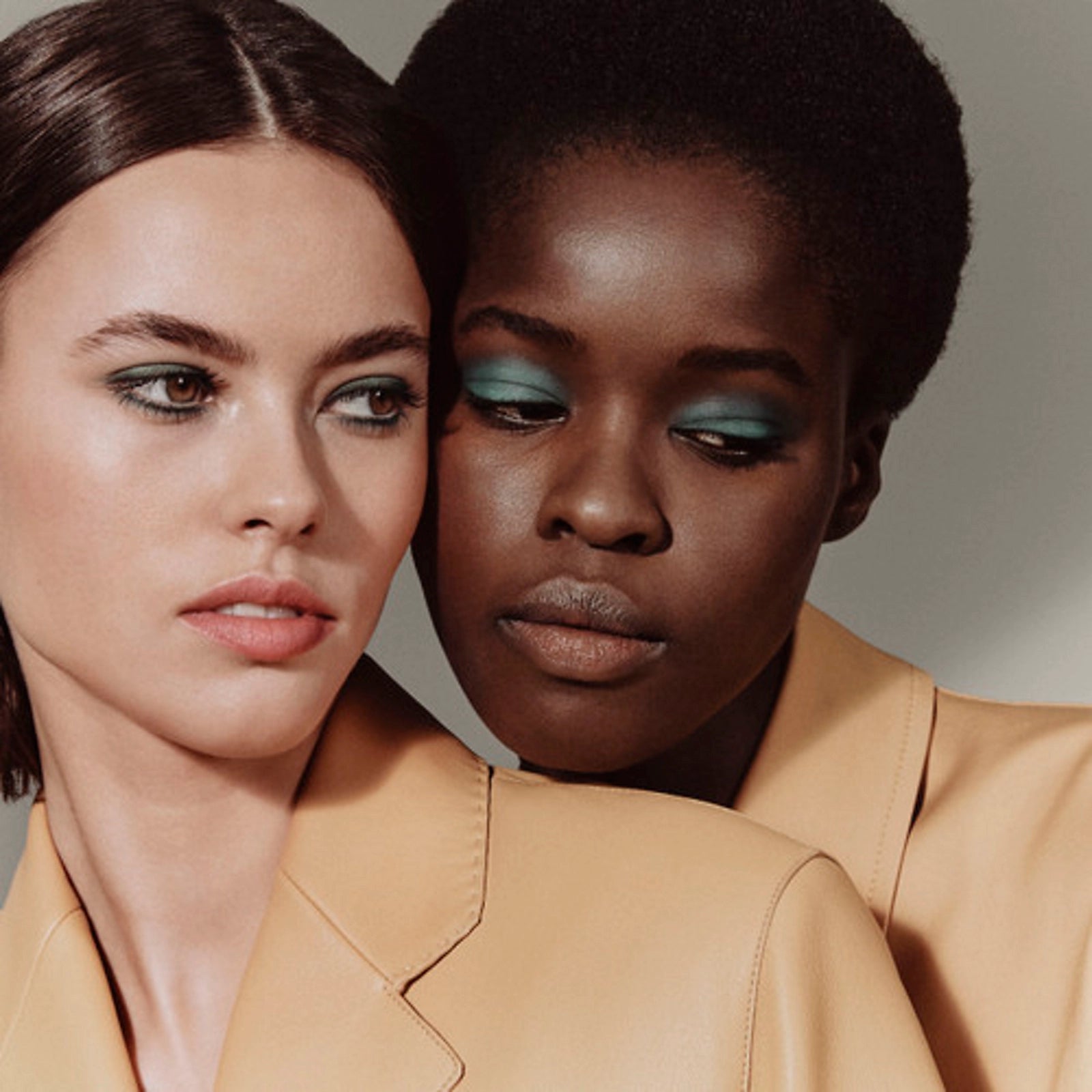 Phấn Mắt HERMÈS Ombres d'Hermès Eye Shadow #02 Ombres Végétales - Kallos Vietnam