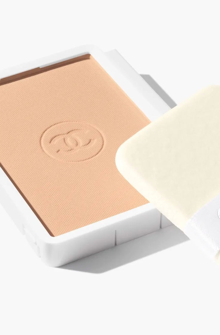Phấn Nền CHANEL Éclat Premier Bright Compact Foundation #B30