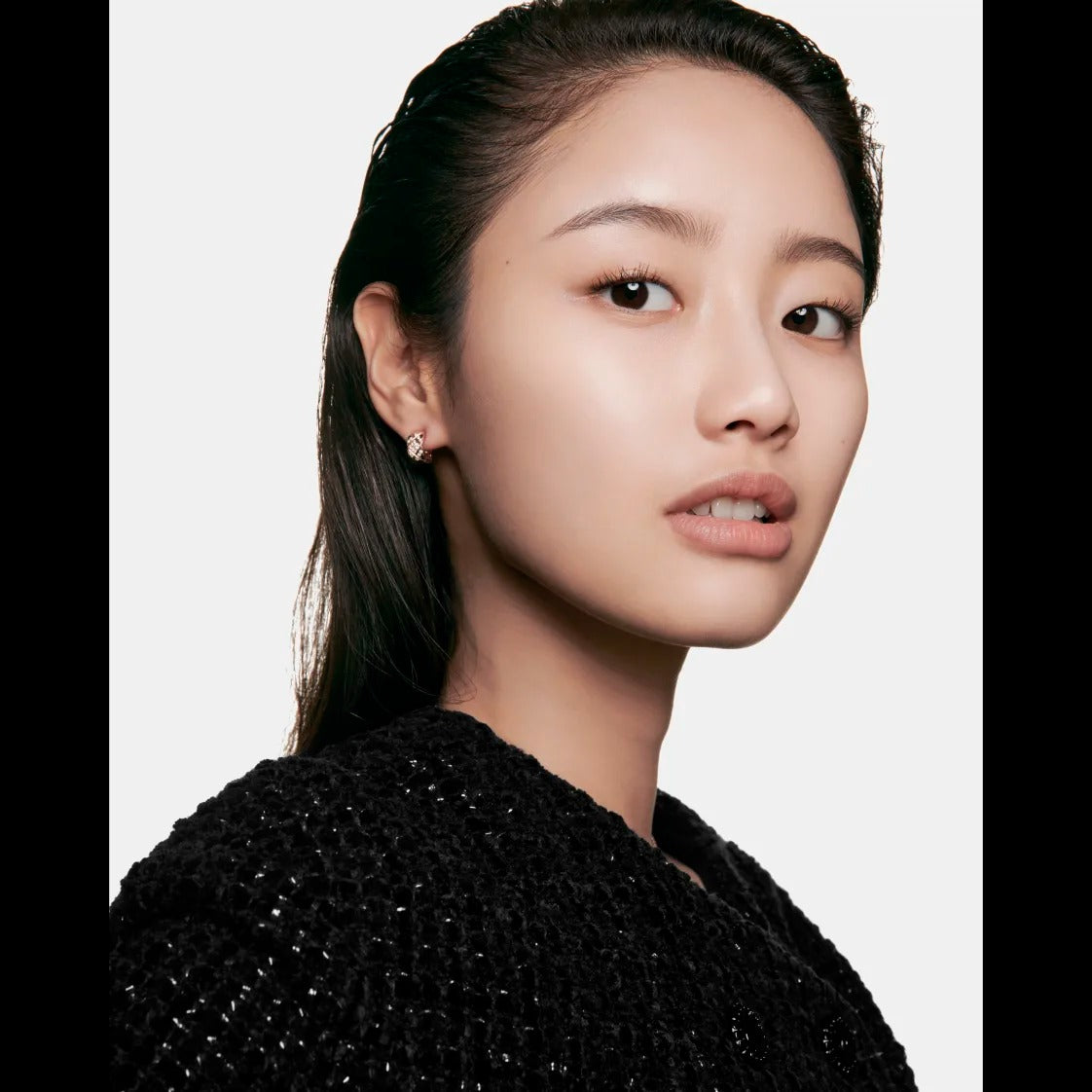 Phấn Nước CHANEL Sublimage L'essence De Teint Cushion #B10-Kallos