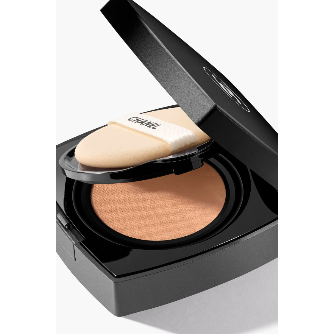 Phấn Nước CHANEL Ultra Le Teint Cushion #B30 - Medium-Kallos