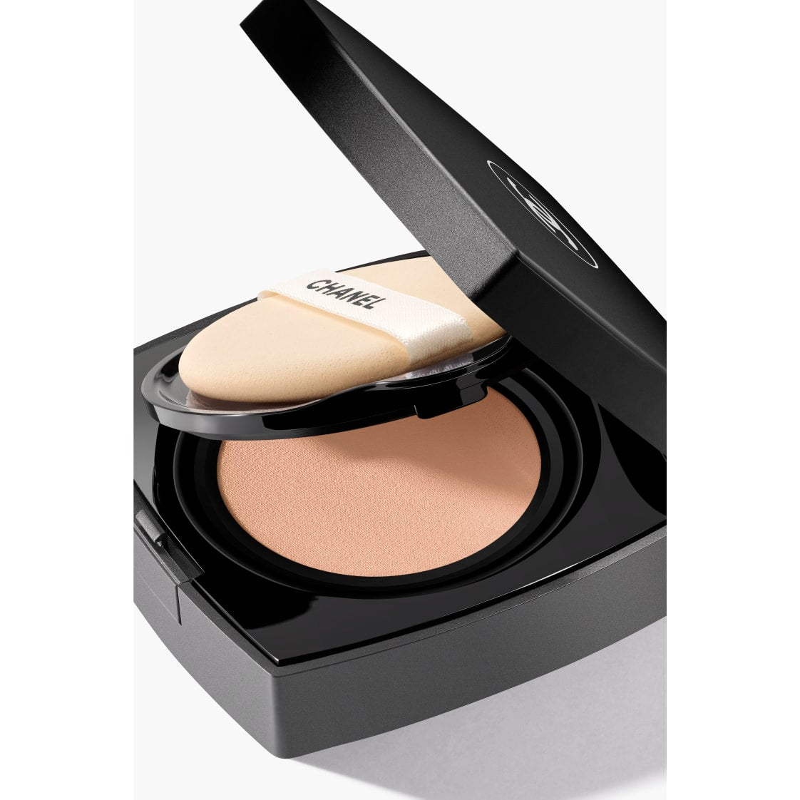 Phấn Nước CHANEL Ultra Le Teint Cushion #BR12 - Light-Kallos