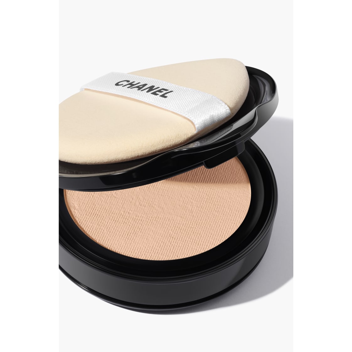 Phấn Nước CHANEL Ultra Le Teint Cushion #BR12 - Light – Kallos