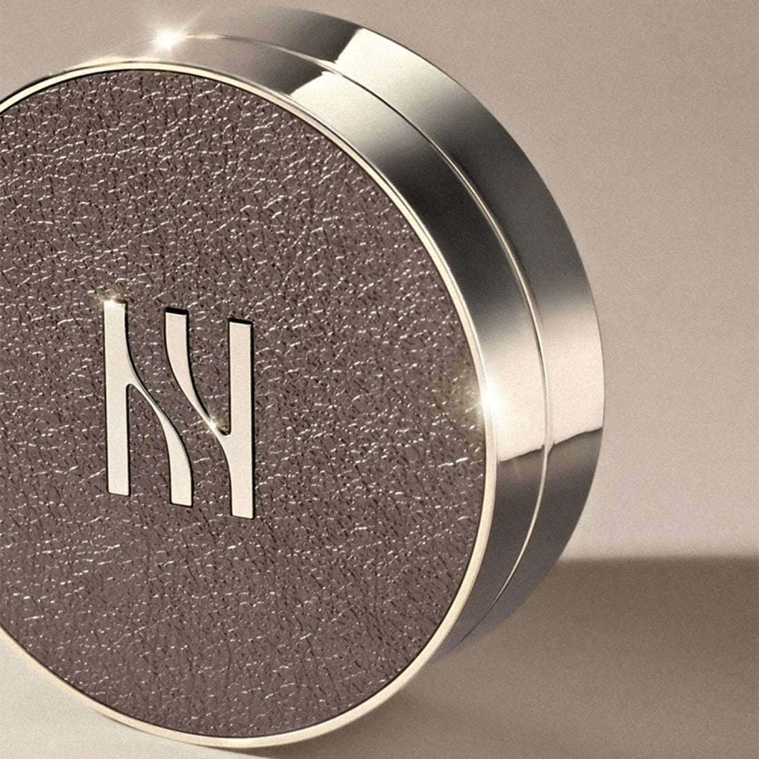 Phấn Nước HERA Holiday Black Cushion