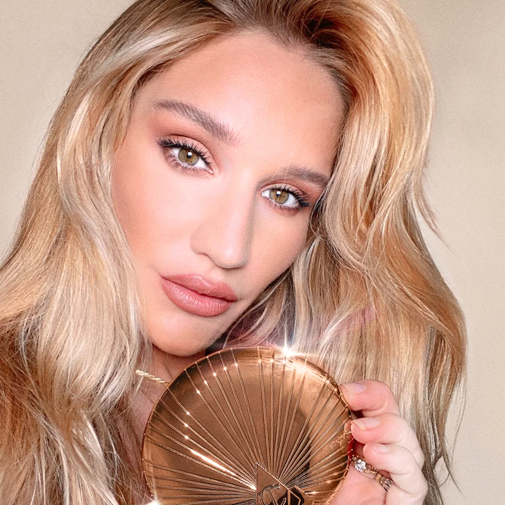 Phấn Tạo Khối Charlotte Tilbury Airbrush Bronzer #Medium-Kallos