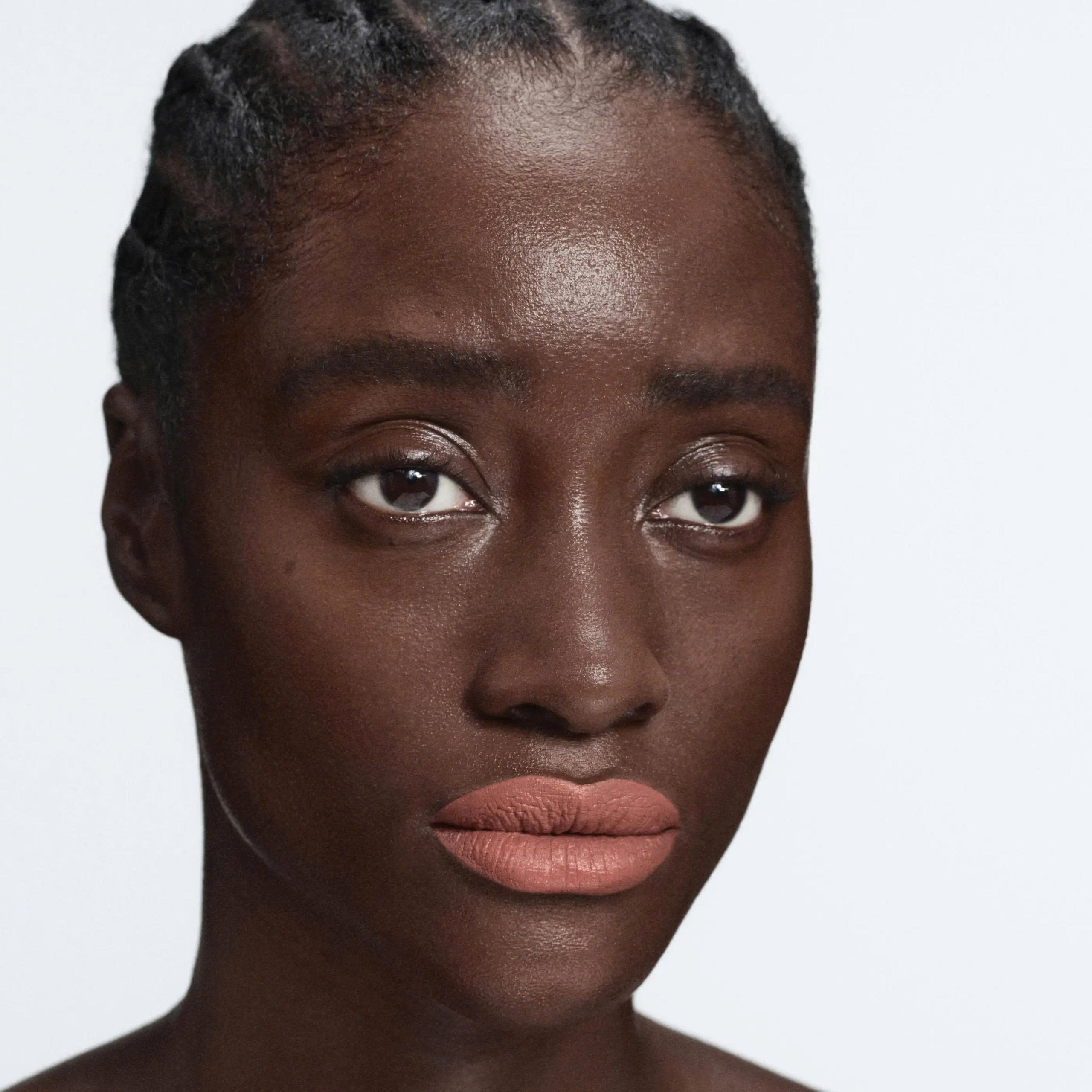 Son BYREDO Liquid Lipstick Matte #112 Muted Cry-Kallos