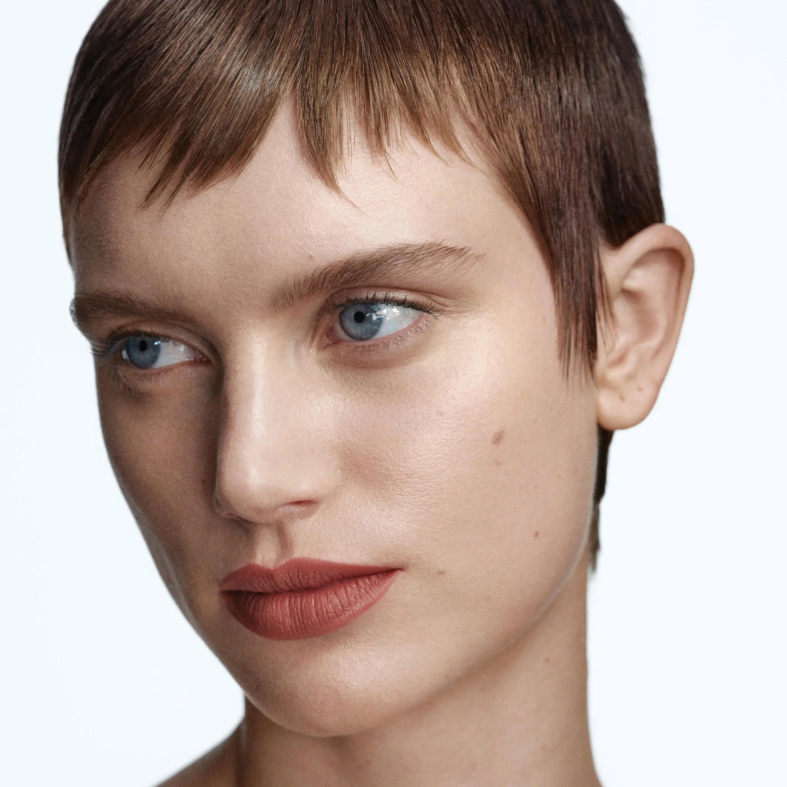 Son BYREDO Matte Lipstick #103 On the Edge-Kallos