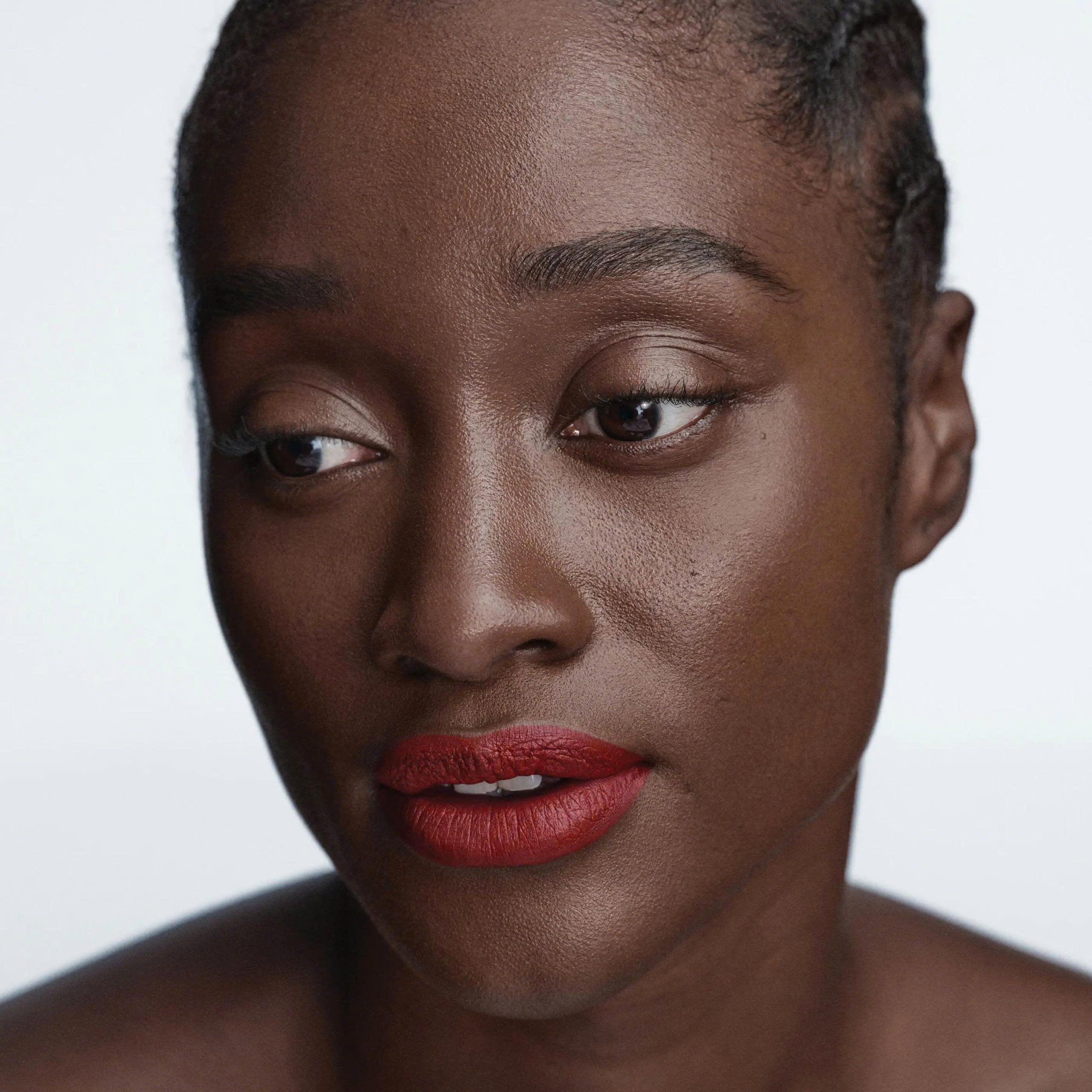 Son BYREDO Matte Lipstick #224 Eperdu-Kallos