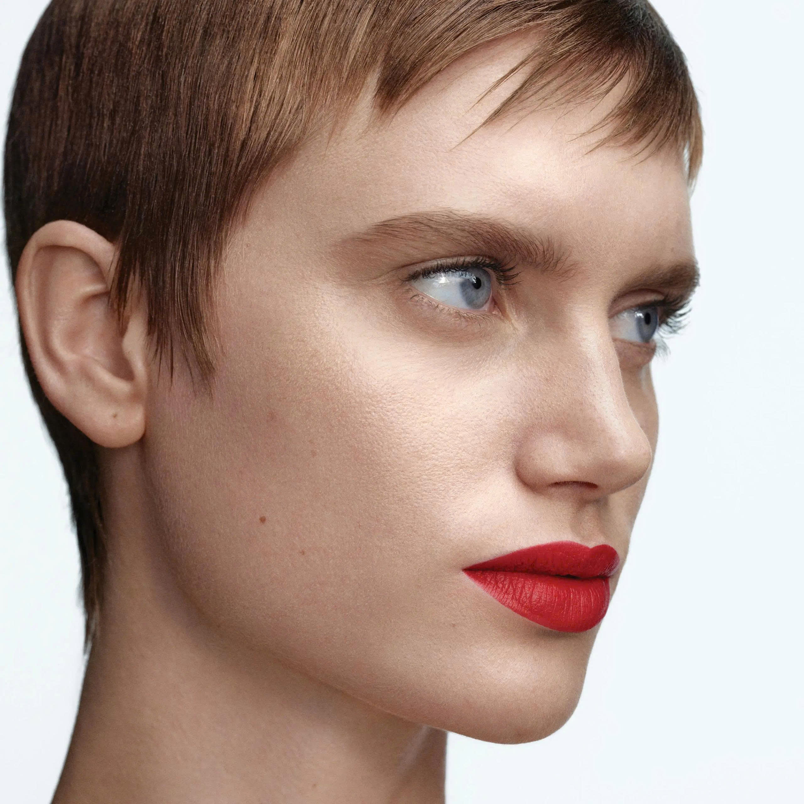 Son BYREDO Matte Lipstick #224 Eperdu-Kallos