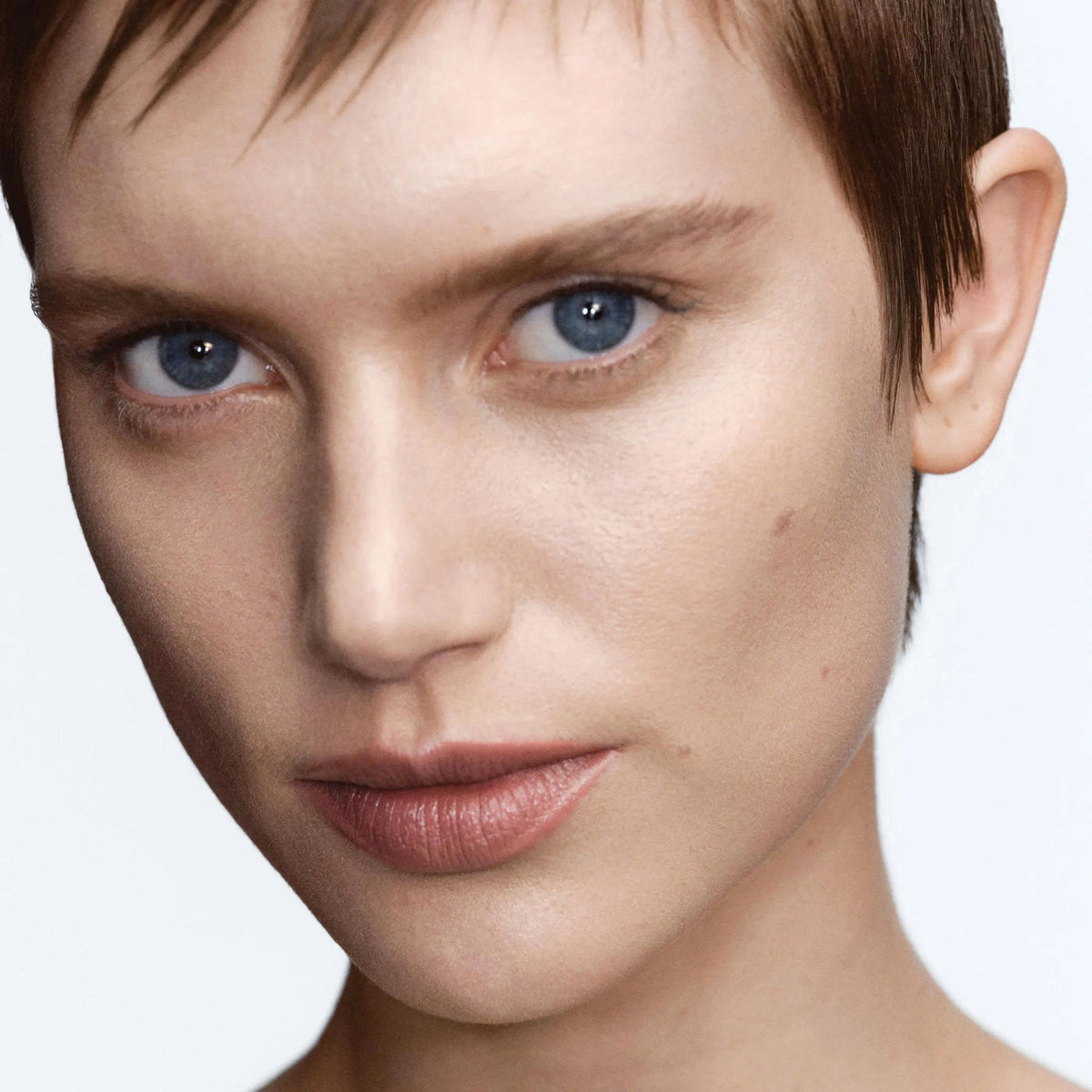 Son BYREDO Satin Lipstick #104 9AM