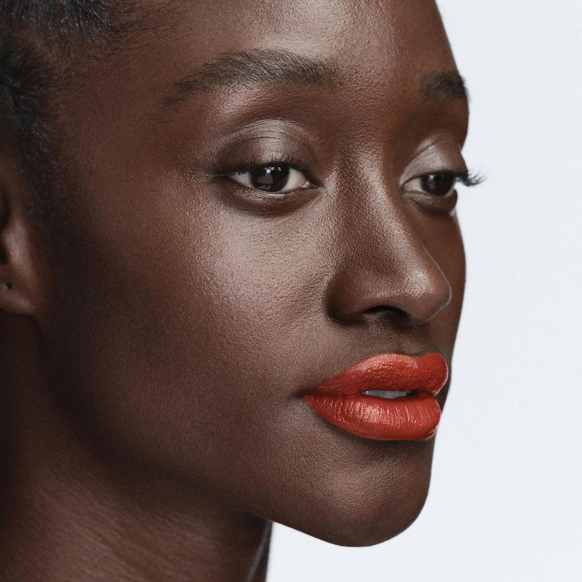 Son BYREDO Satin Lipstick #209 Divorce