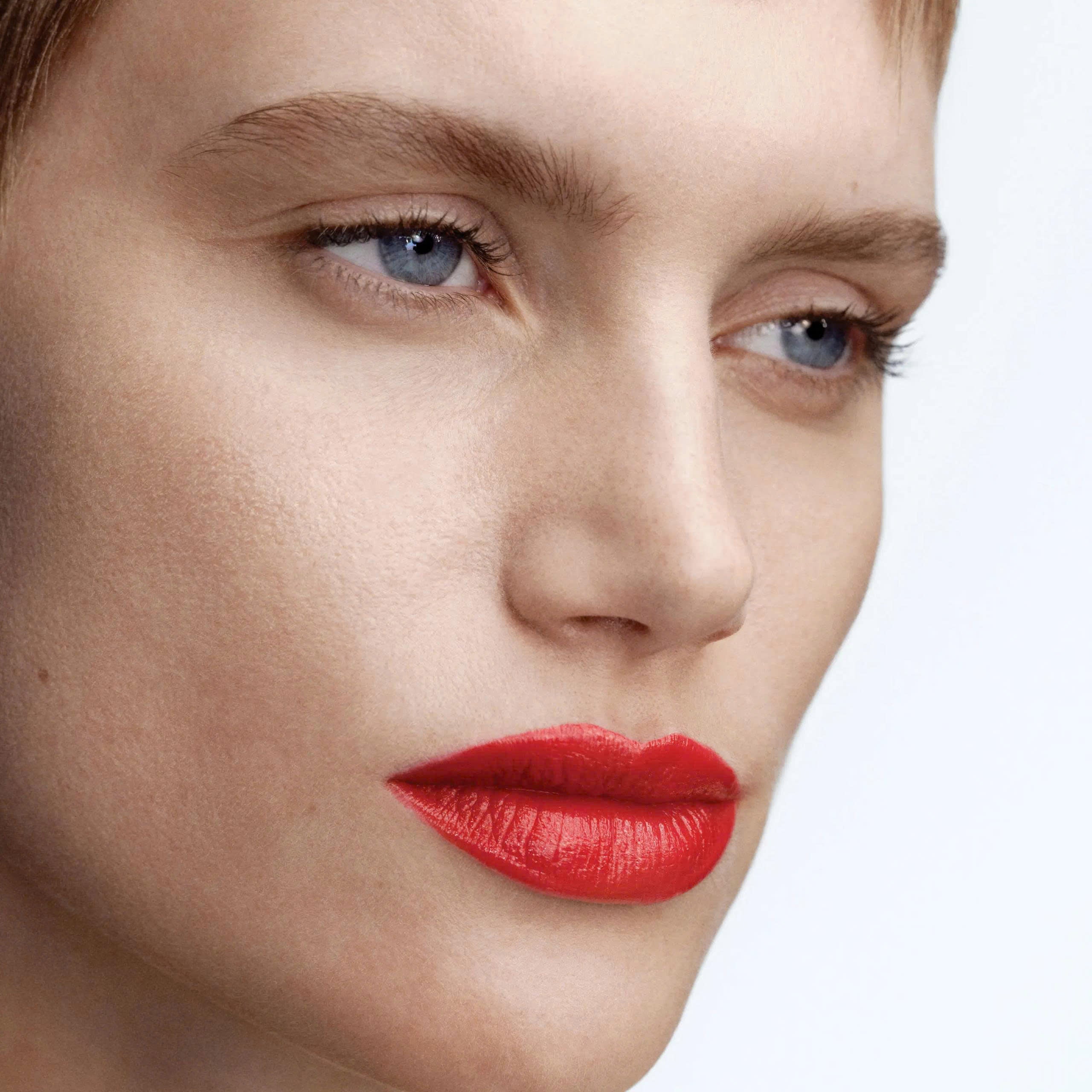 Son BYREDO Satin Lipstick #220 Fire & Rain-Kallos