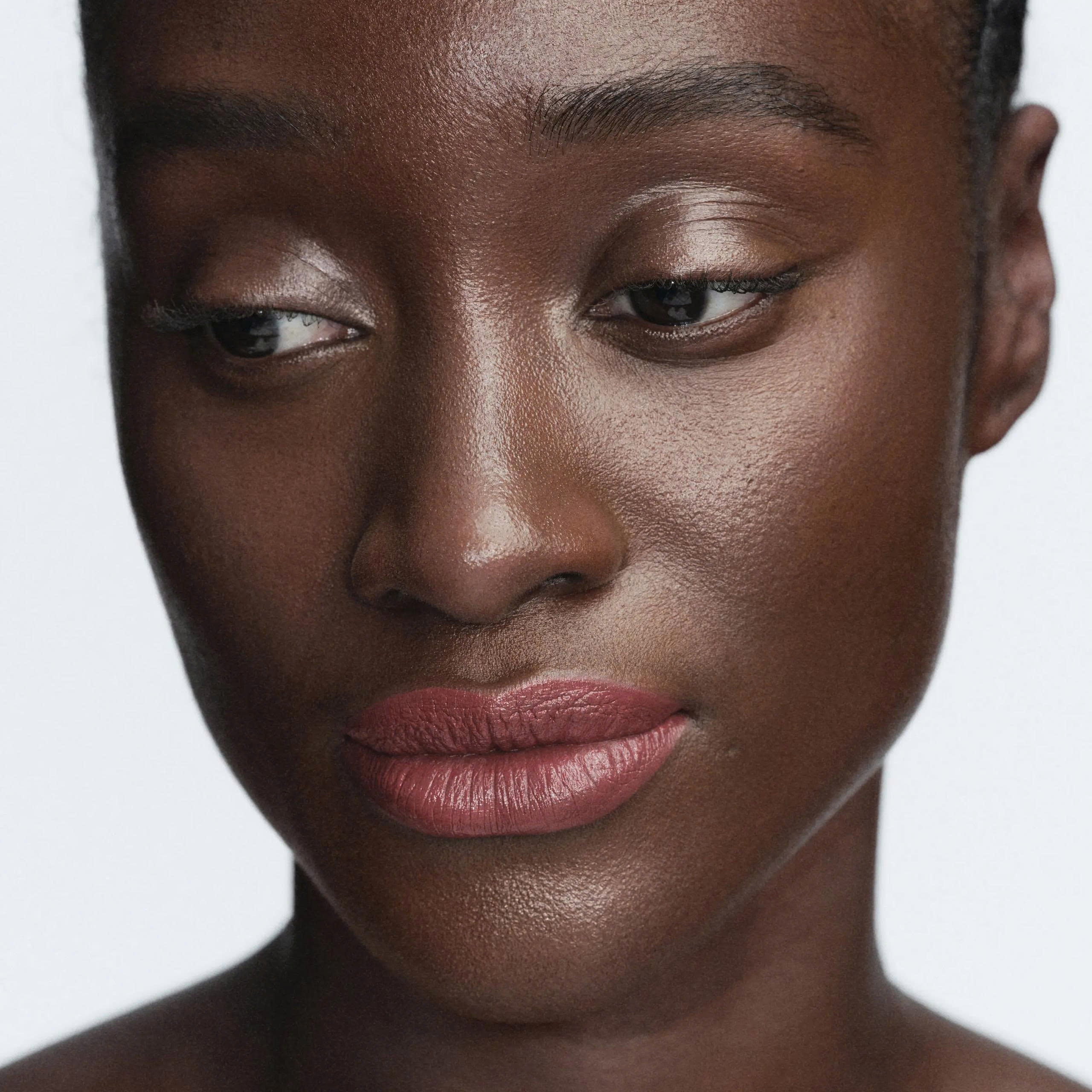 Son BYREDO Satin Lipstick #310 Echoed Note-Kallos