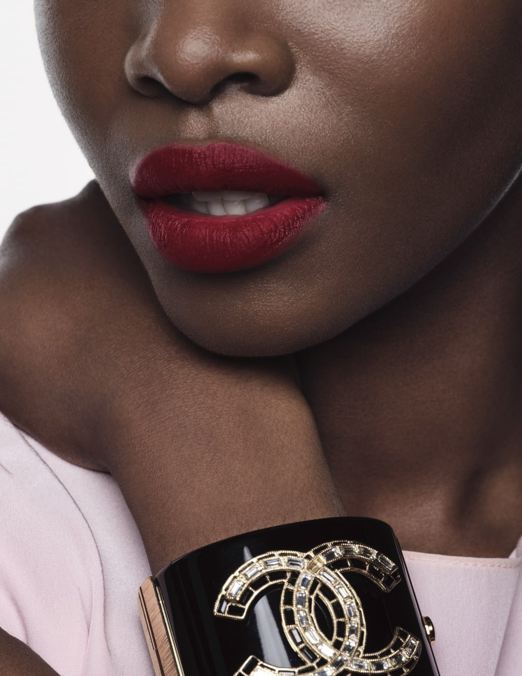Son CHANEL 31 Le Rouge #20 Rouge Camélia - Metallic Red-Kallos