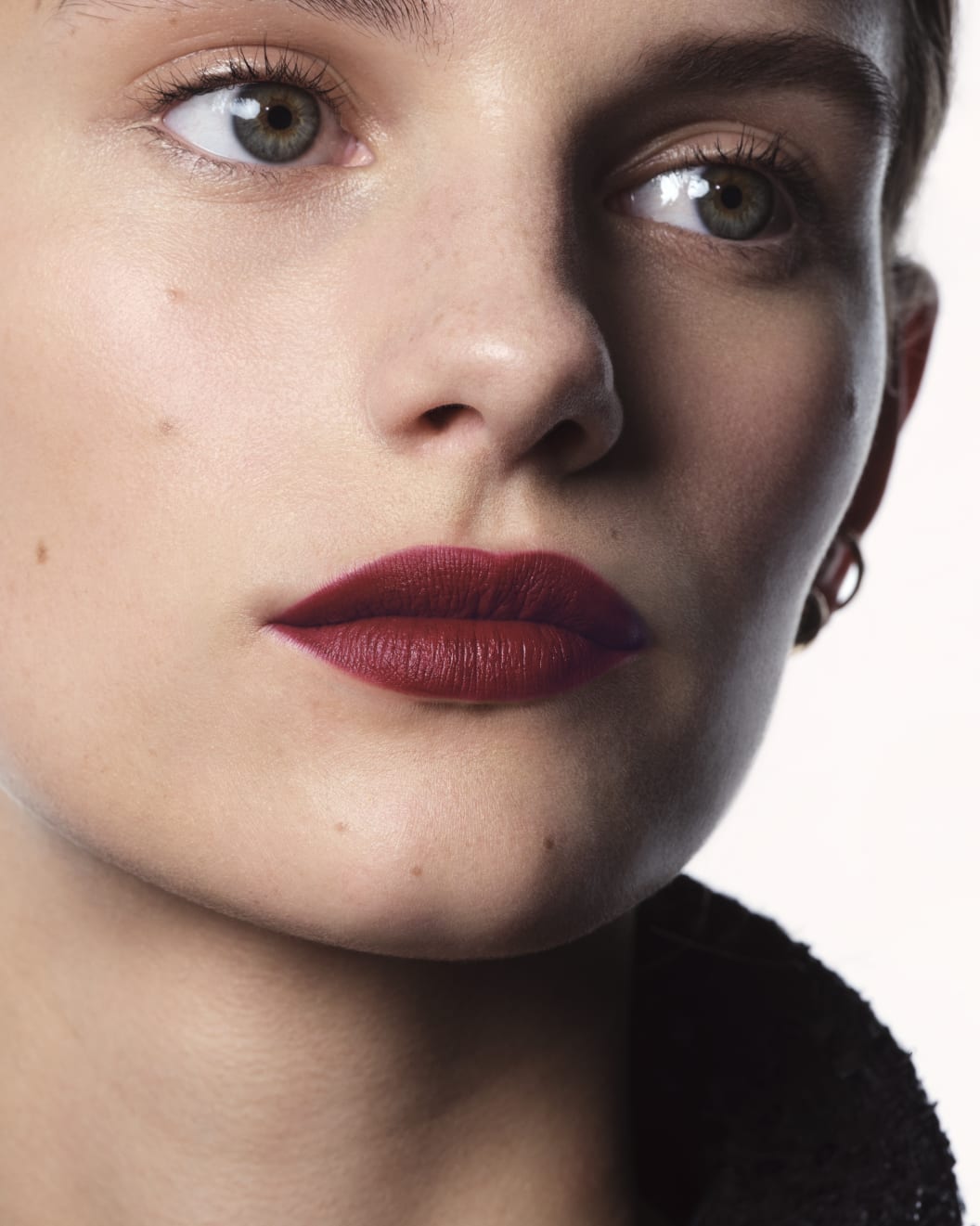 Son CHANEL 31 Le Rouge #22 Rouge Noble - Cherry Red-Kallos