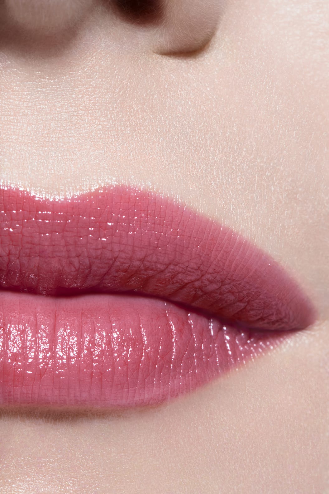 Son CHANEL Les Beiges Healthy Glow Lip Balm #Deep - Kallos Vietnam