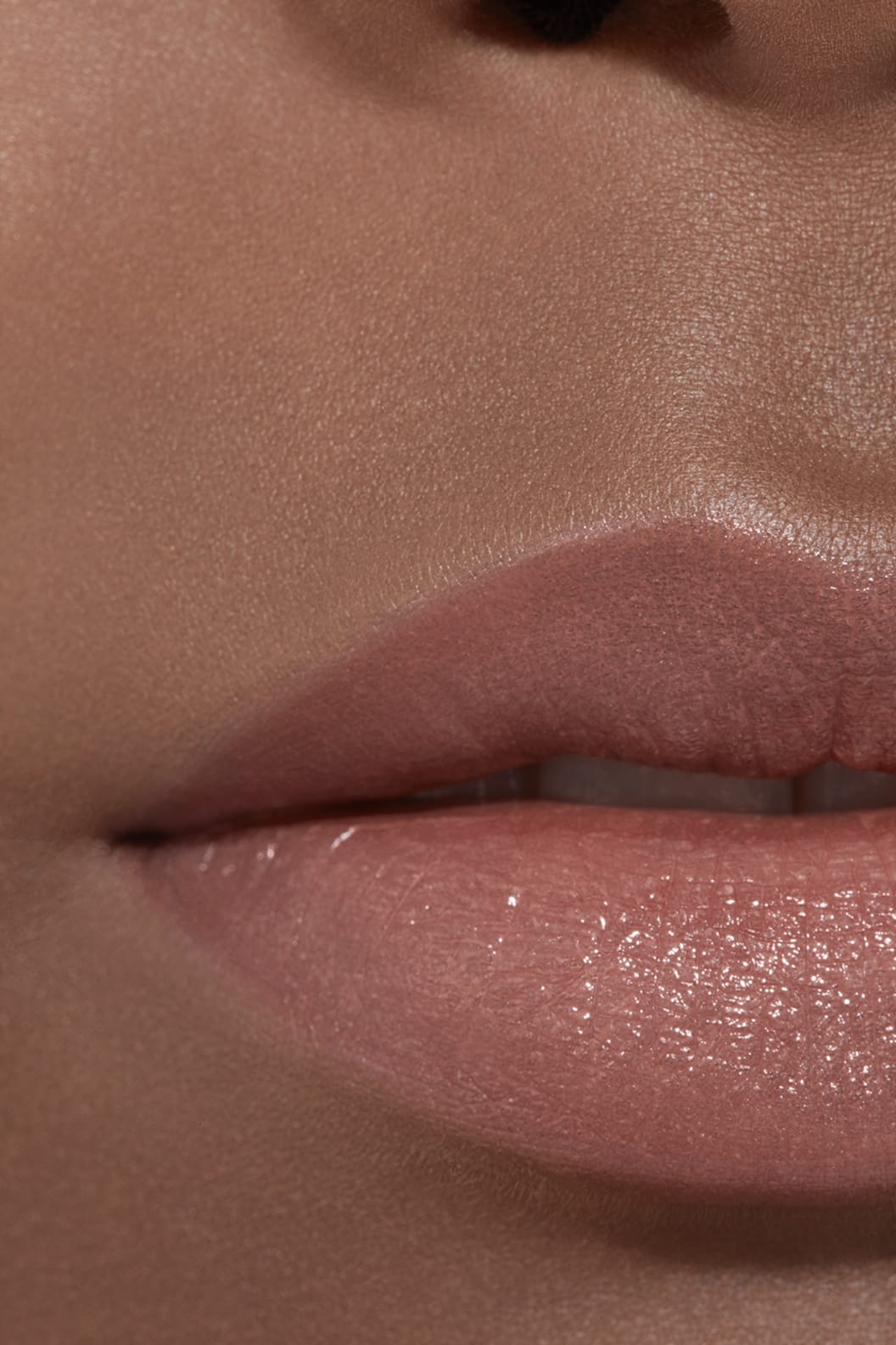 Son CHANEL Rouge Allure #196 À Demi-Mot - Rosy Beige - Kallos Vietnam