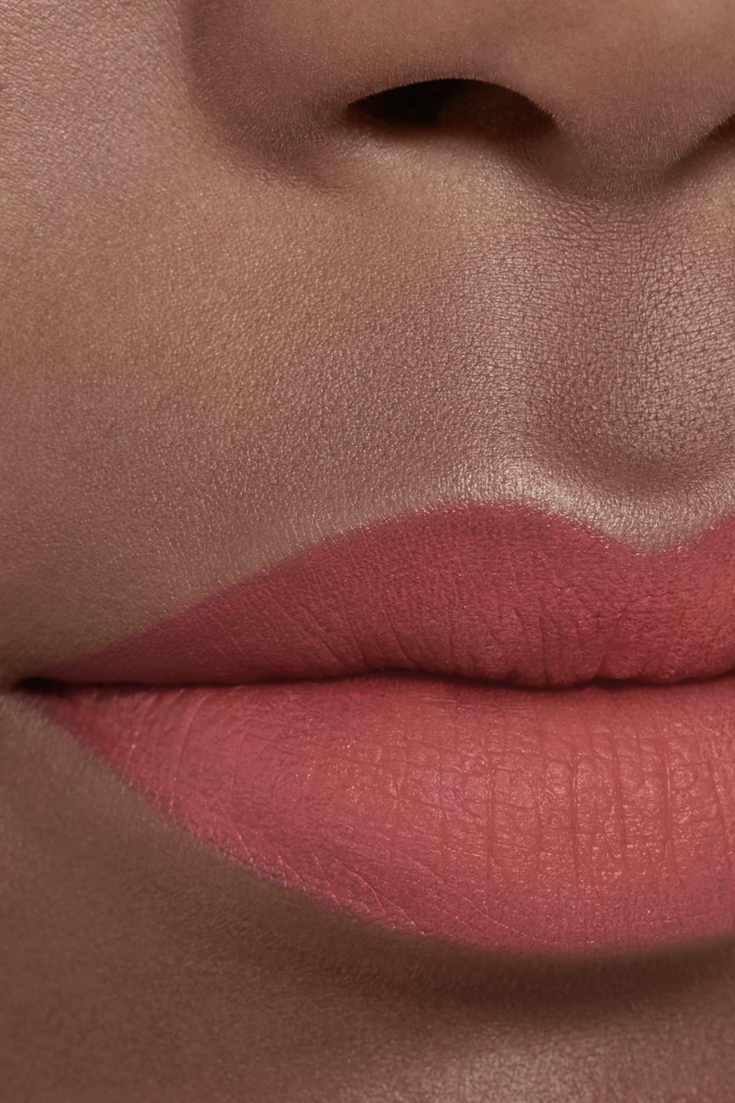 Son CHANEL Rouge Allure Liquid Velvet #206 Surprenante - Redwood-Kallos