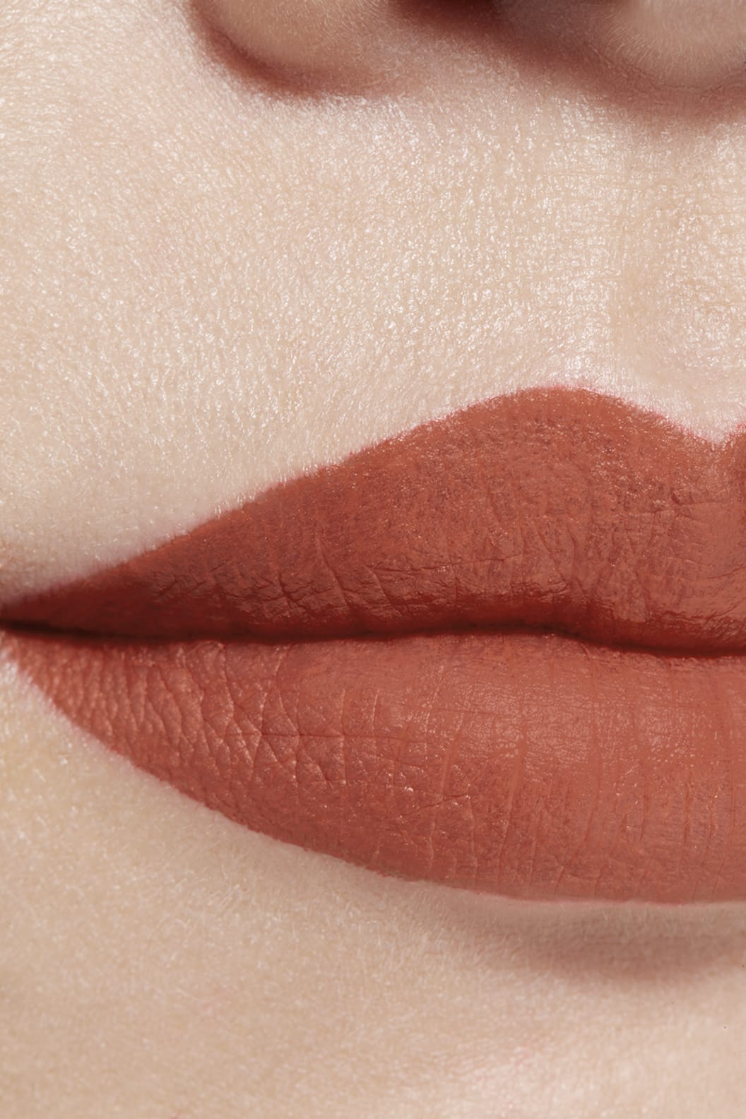Son CHANEL Rouge Allure Liquid Velvet #212 Stupéfiante - Reddish Brown-Kallos