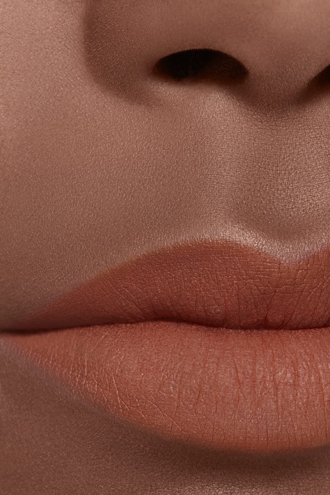 Son CHANEL Rouge Allure Liquid Velvet #212 Stupéfiante - Reddish Brown-Kallos