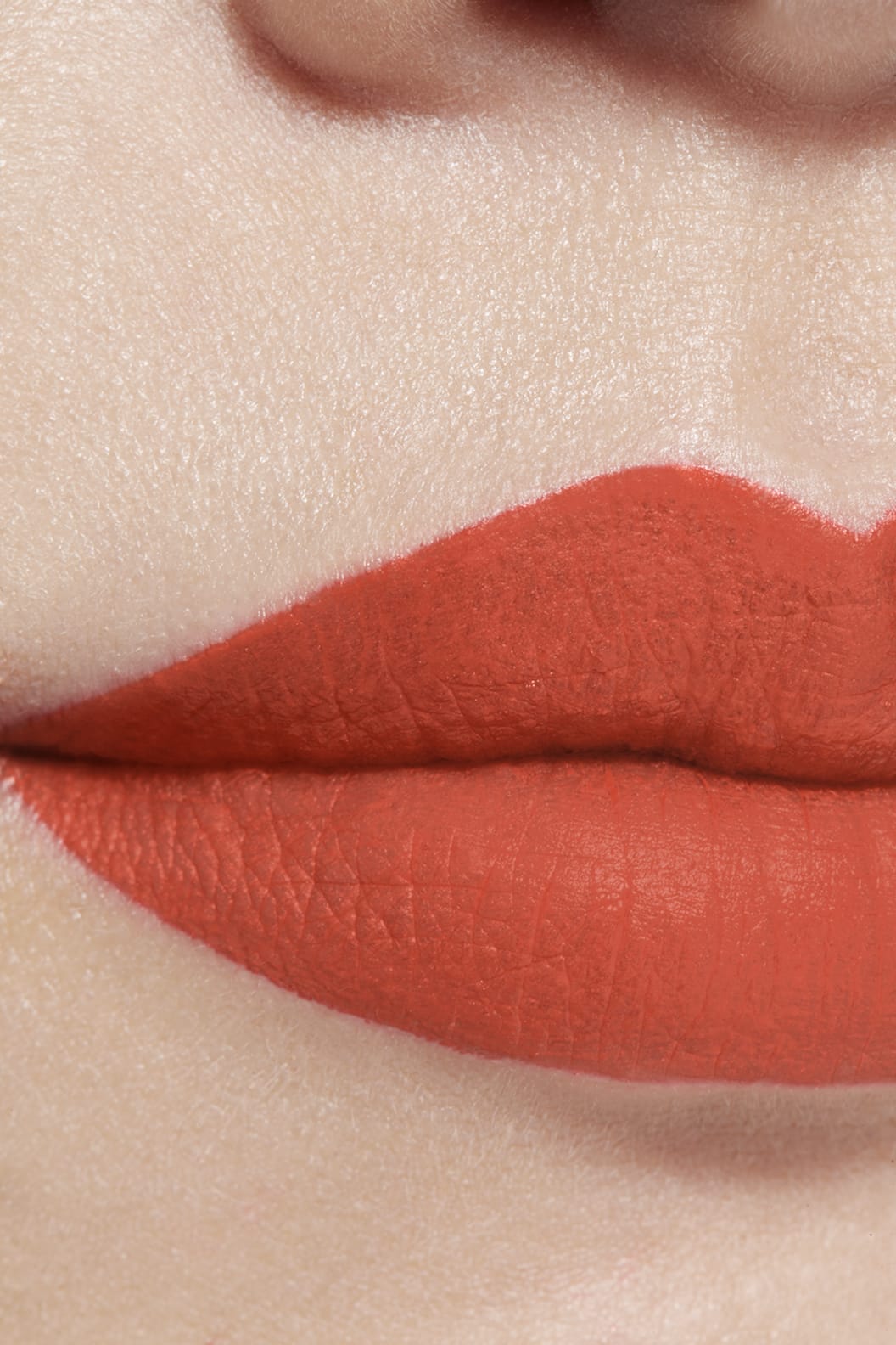 Son CHANEL Rouge Allure Liquid Velvet #214 Bouleversante - Brick Red-Kallos