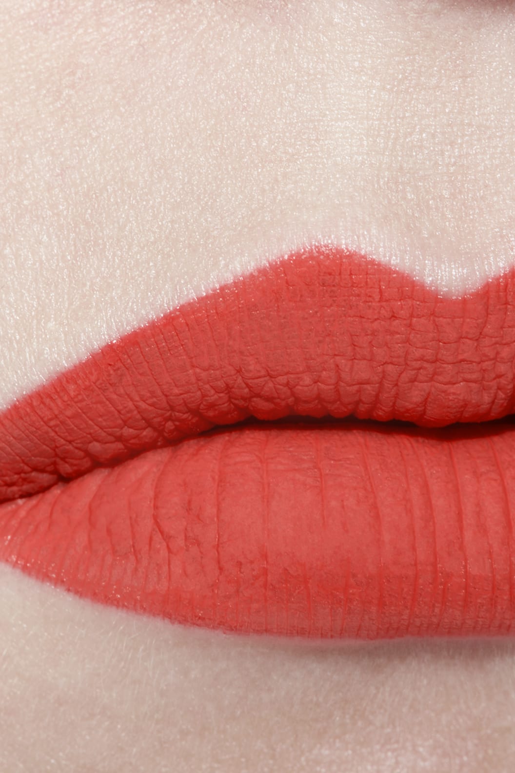 Son CHANEL Rouge Allure Liquid Velvet #216 Enivrante - Intense Coral-Kallos