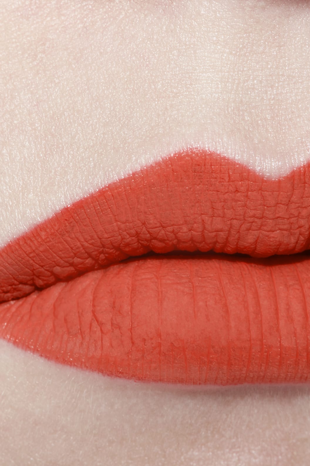 Son CHANEL Rouge Allure Liquid Velvet #218 Envoûtante - Electric Orange-Pink-Kallos