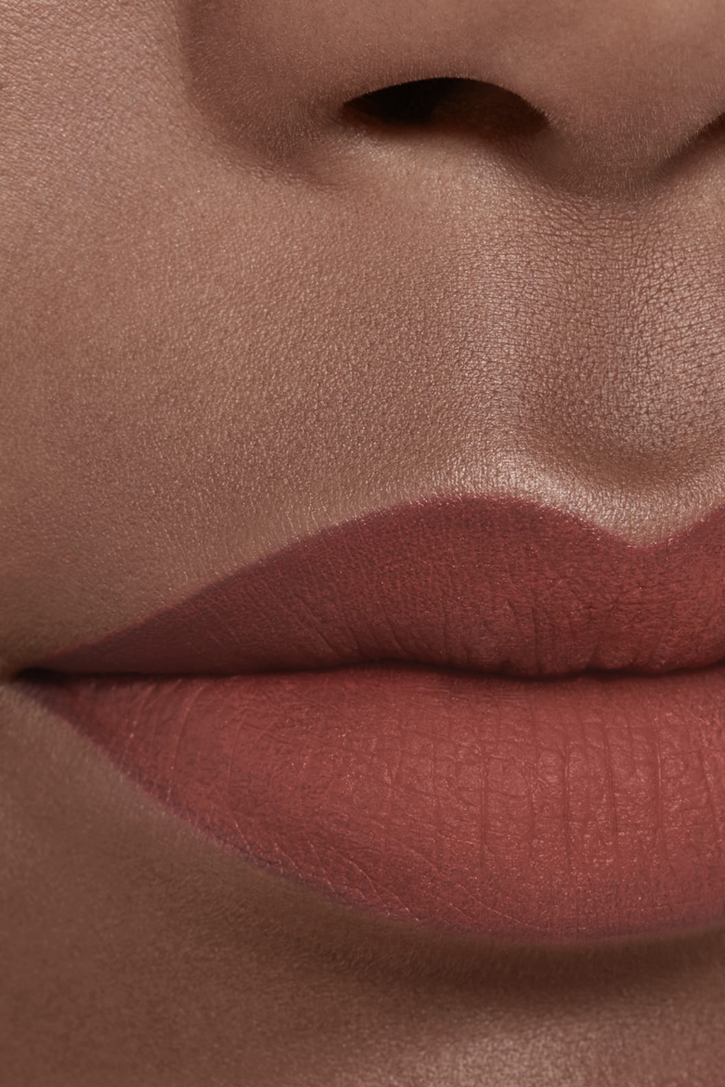 Son CHANEL Rouge Allure Liquid Velvet #228 Fascinante - Brown Red-Kallos