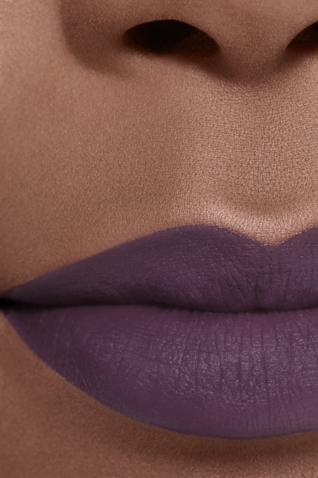 Son CHANEL Rouge Allure Liquid Velvet #236 Ensorcelante - Bluish Purple-Kallos