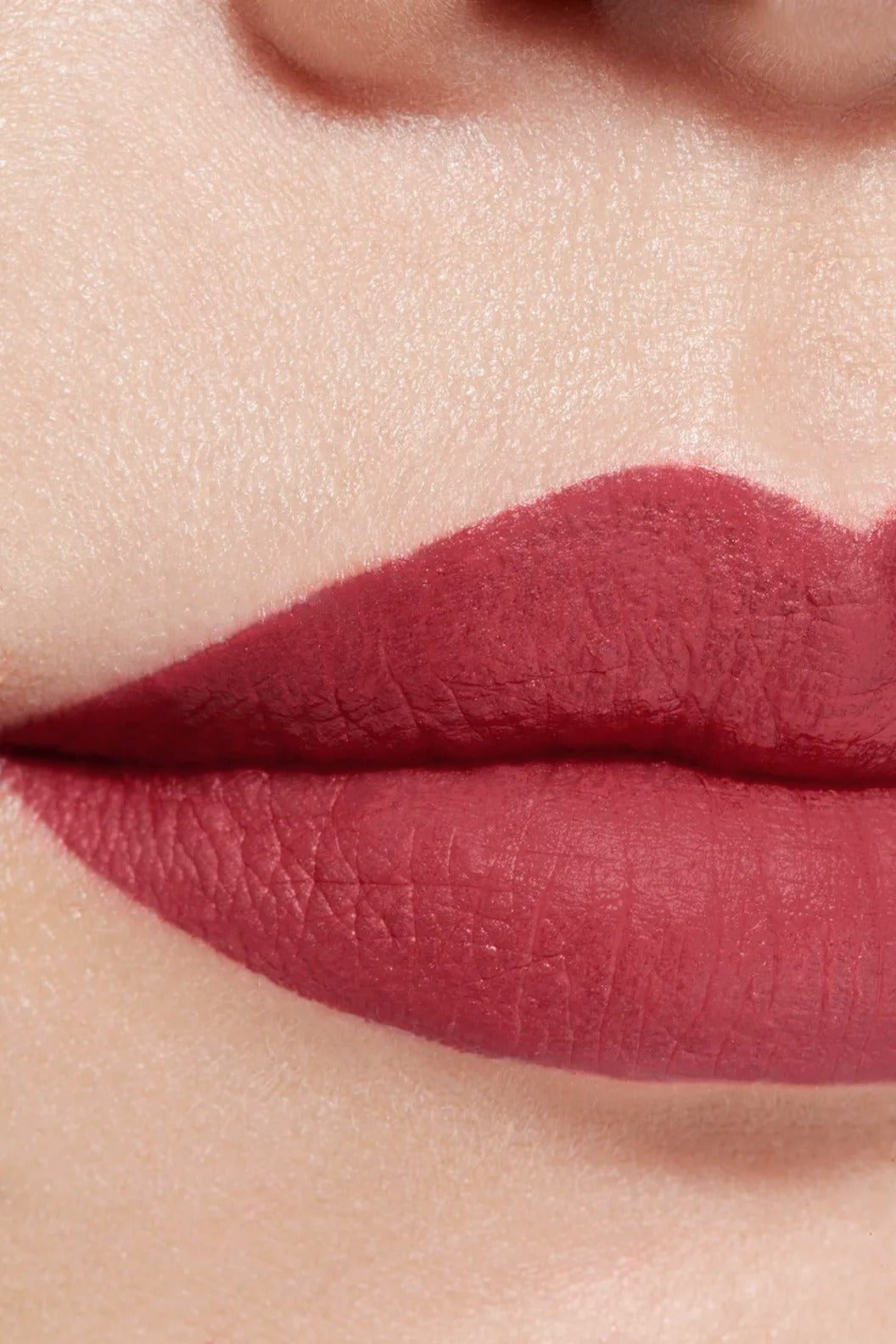 Son CHANEL Rouge Allure Liquid Velvet #244 Palpitante - Intense Pink