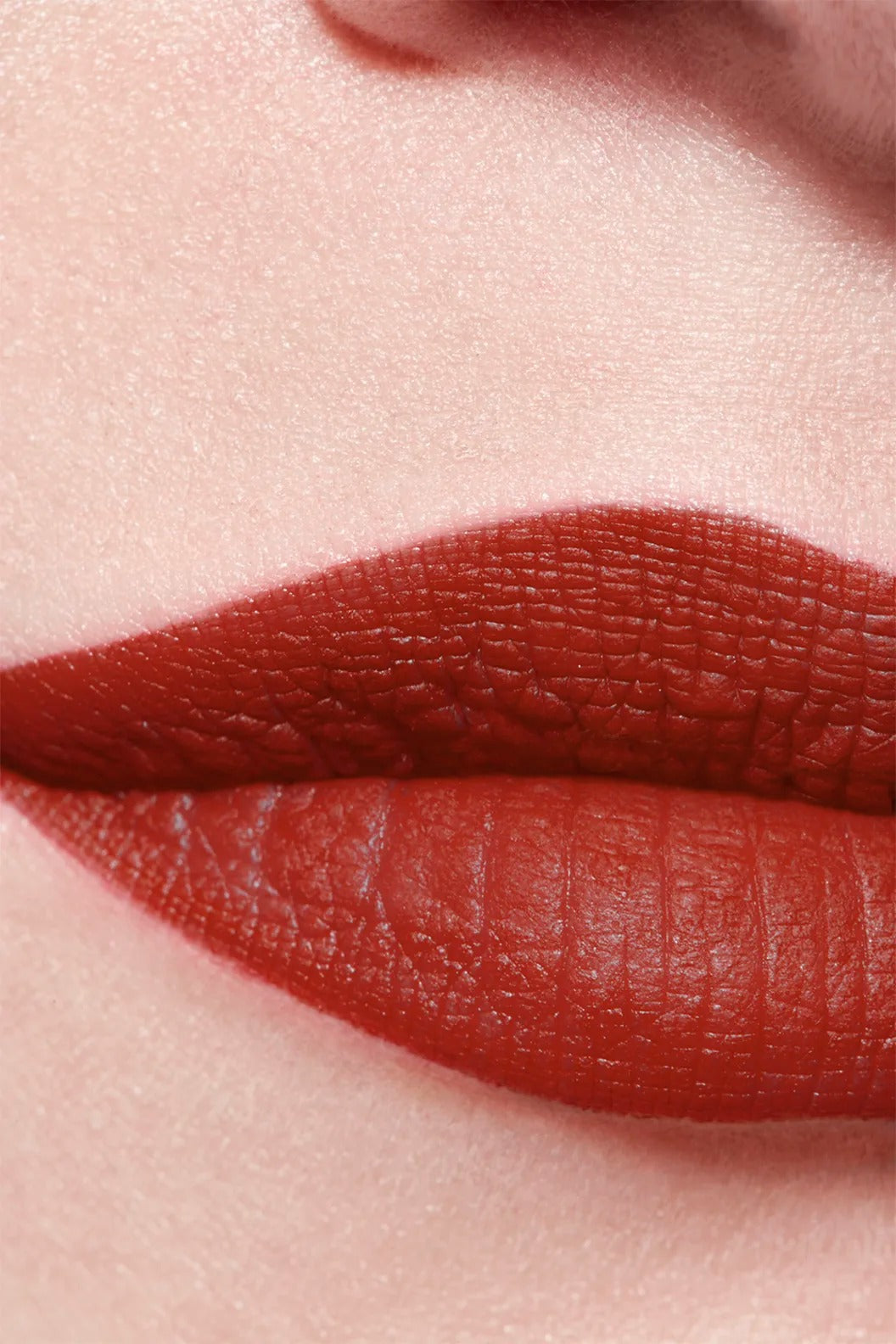 Son CHANEL Rouge Allure Velvet #377 Audacieuse