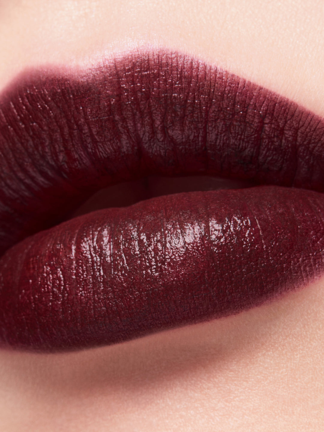 Son CHANEL Rouge Allure Velvet #387 Rouge Noir