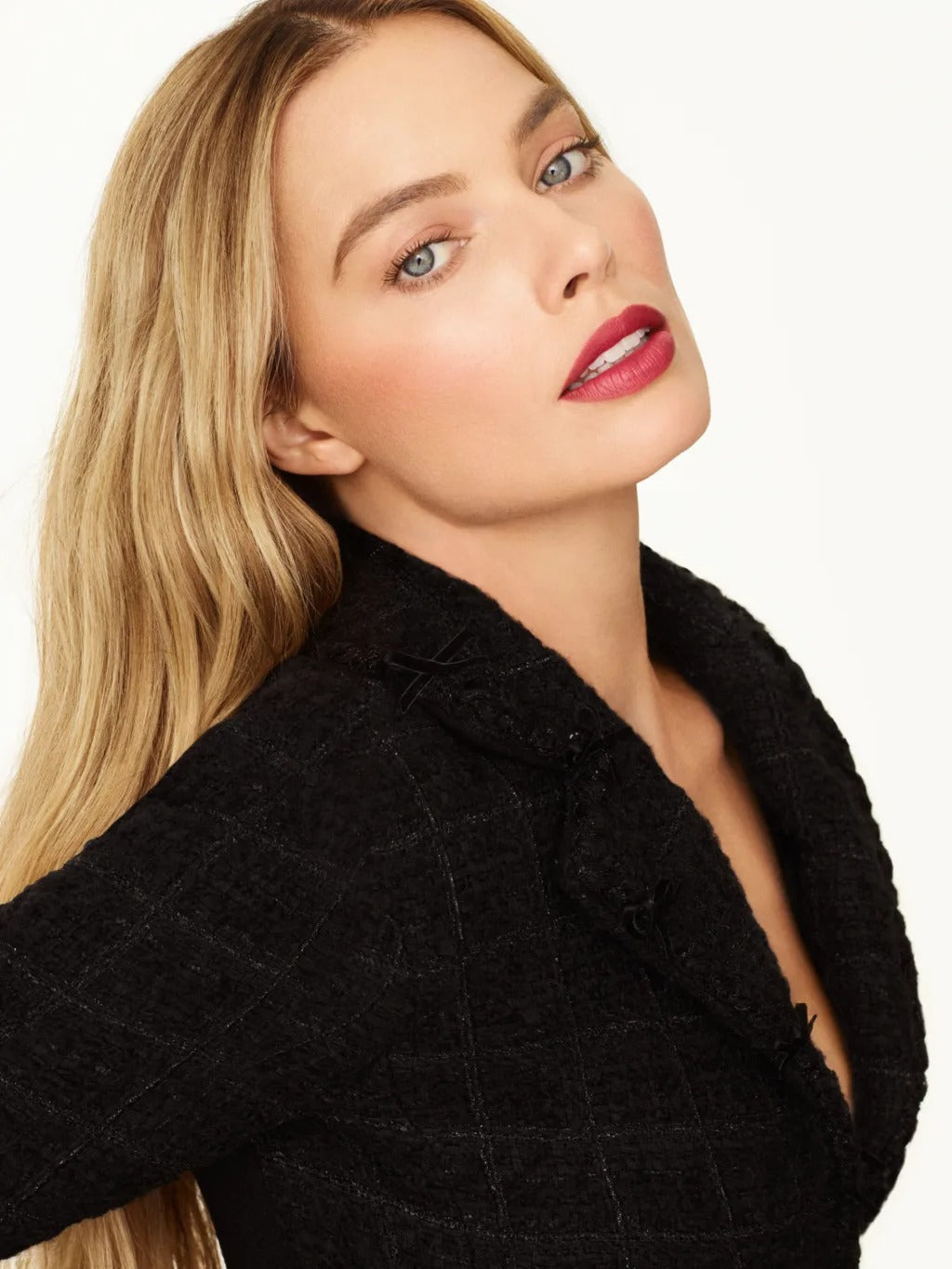 Son CHANEL Rouge Allure Velvet #63 Essentielle - Limited Edition