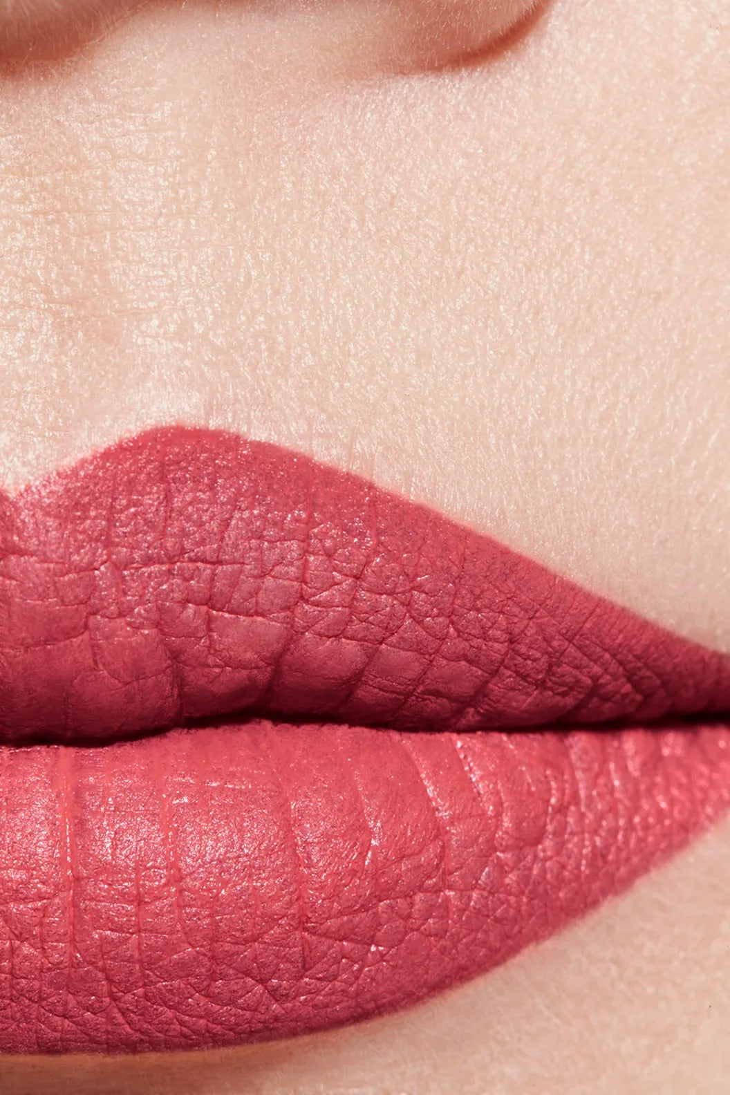 Son CHANEL Rouge Allure Velvet #79 Élégante - Brownish Pink