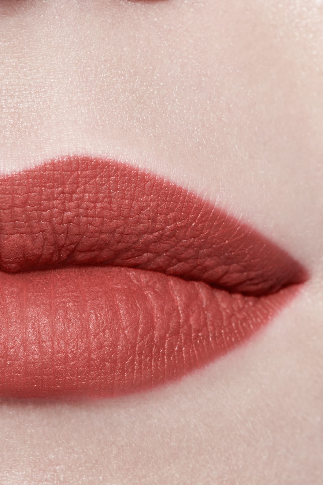 Son CHANEL Rouge Allure Velvet Les Perles #457 Éclatante - Reddish Coral-Kallos