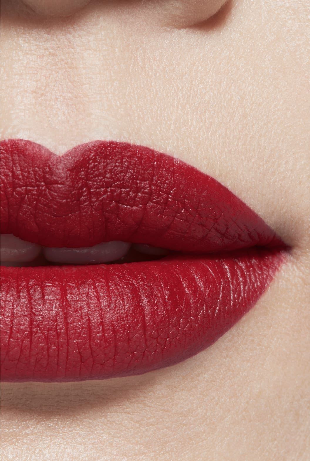 Son CHANEL Rouge Allure Velvet Les Perles #458 Sensuelle - Bluish Red-Kallos