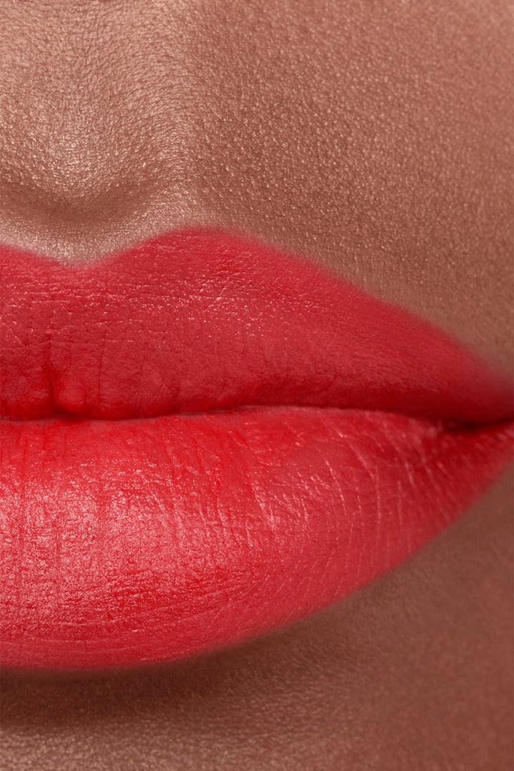 Son CHANEL Rouge Allure Velvet Lip Colour 