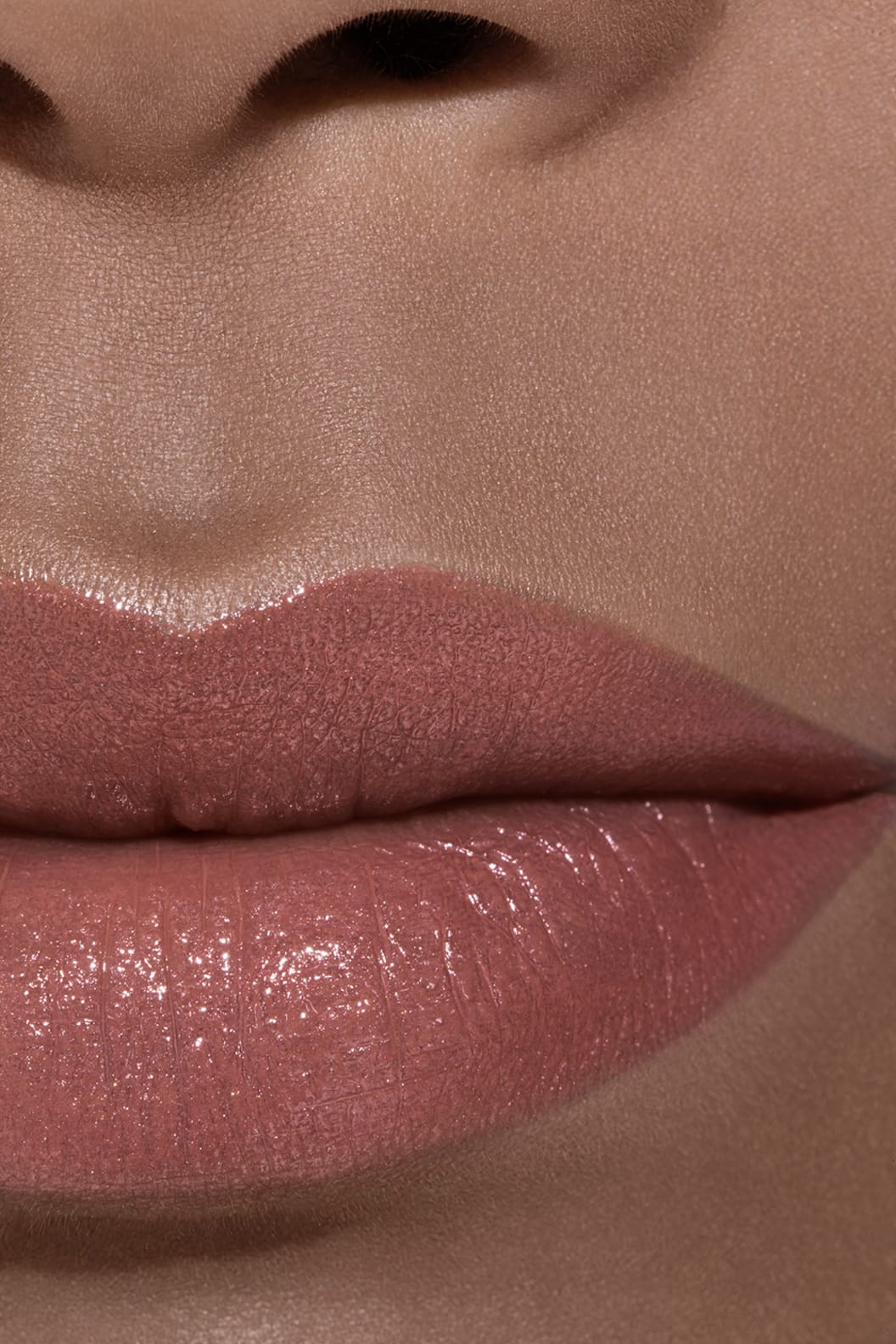Son CHANEL Rouge Coco #402 Adrienne - Apricot Nude - Kallos Vietnam