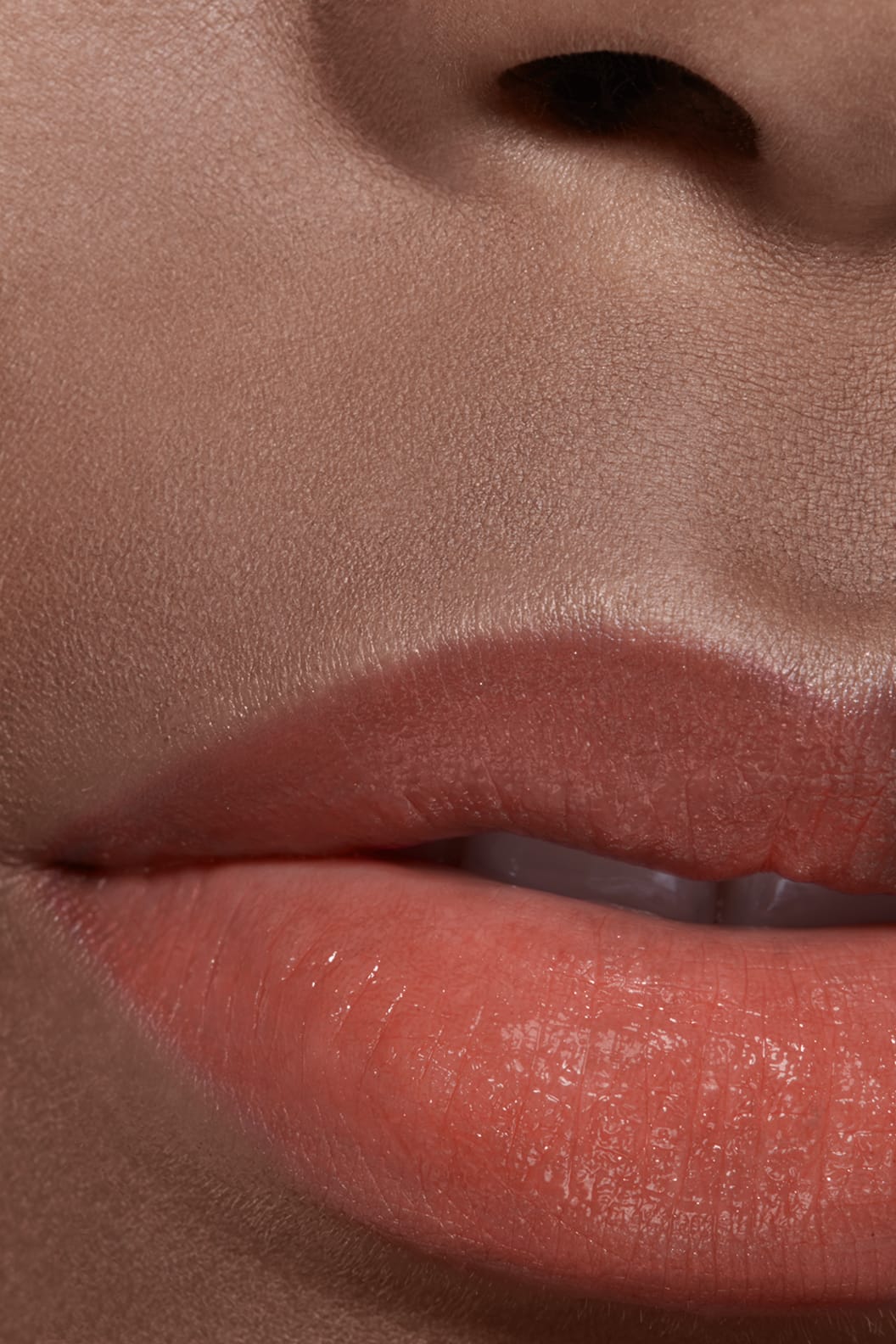Son CHANEL Rouge Coco Baume #932 Anemone - Orangey Beige - Kallos Vietnam