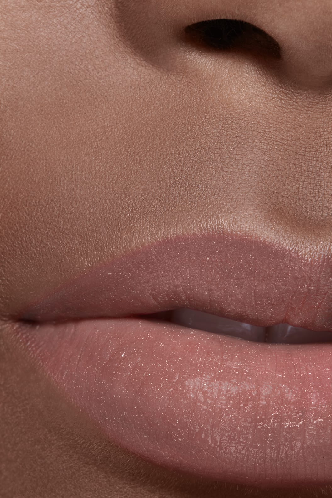Son CHANEL Rouge Coco Baume #938 Keep Cool - A Frosted Mauve Beige - Kallos Vietnam