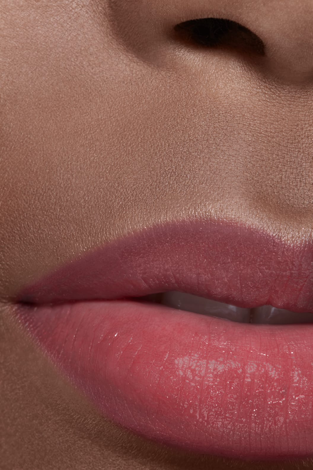 Son CHANEL Rouge Coco Baume #940 Cocoon - Deep Brownish Pink - Kallos Vietnam
