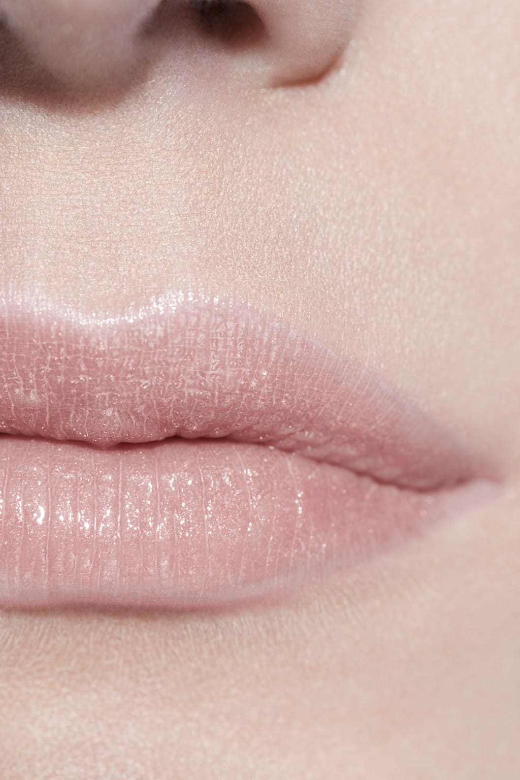 Son CHANEL Rouge Coco Baume Lip Balm #Dreamy White - Kallos Vietnam