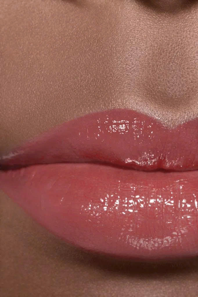 Son CHANEL Rouge Coco Flash #825 Bijou - Coral Pink-Kallos