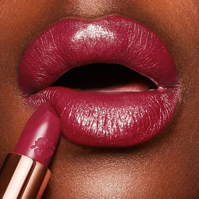 Son Charlotte Tilbury Hot Lips 2 #Amazing Amal-Kallos