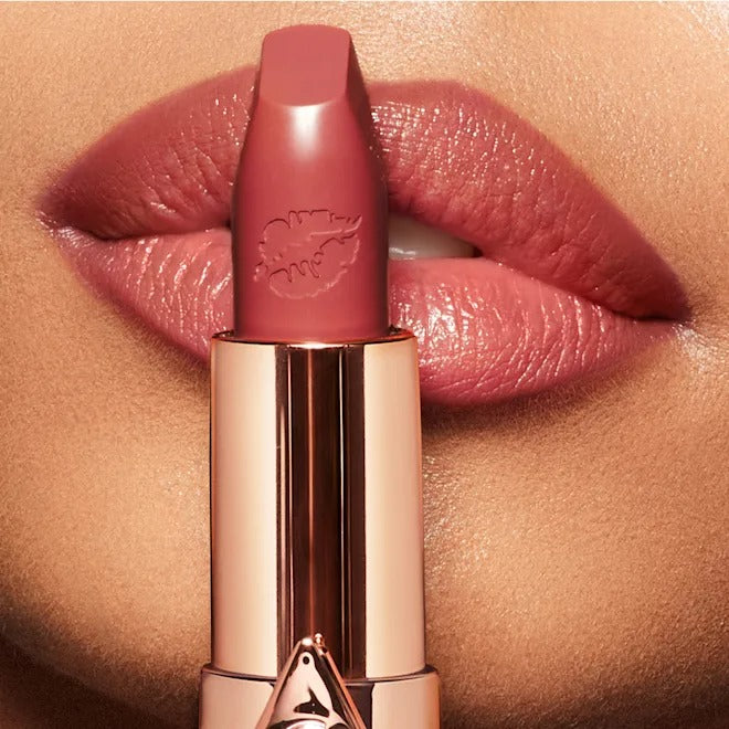 Son Charlotte Tilbury Hot Lips 2 #Glowing Jen-Kallos