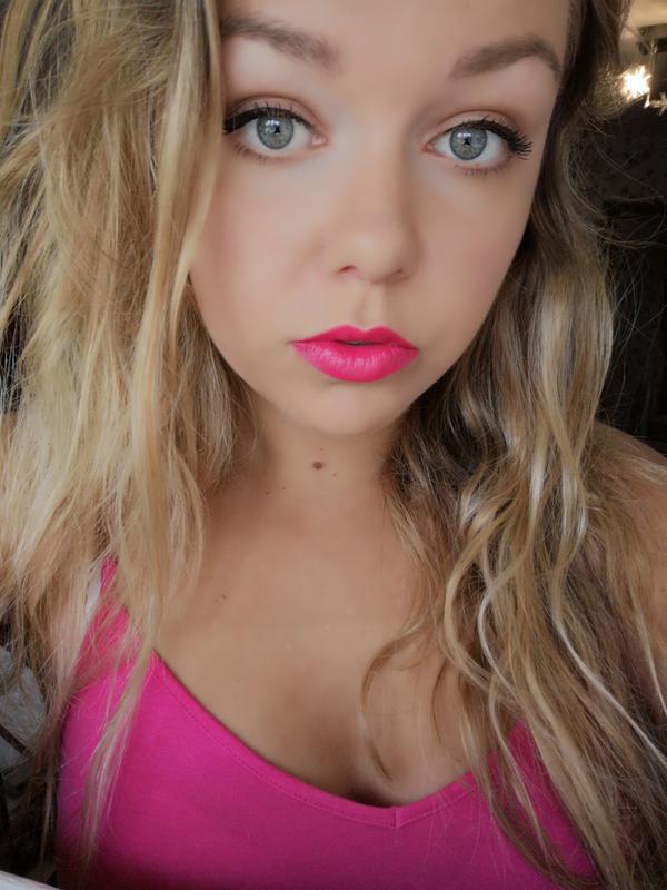 Son Charlotte Tilbury Hot Lips #Electric Poppy