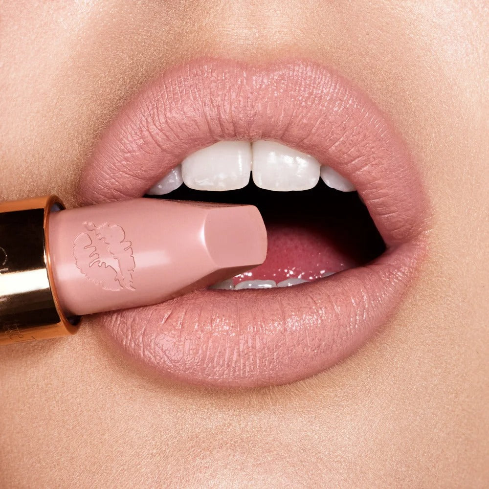 Son Charlotte Tilbury Hot Lips #Kim K.W.-Kallos
