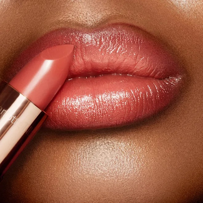 Son Charlotte Tilbury Kissing Lipstick #Coral Kiss-Kallos